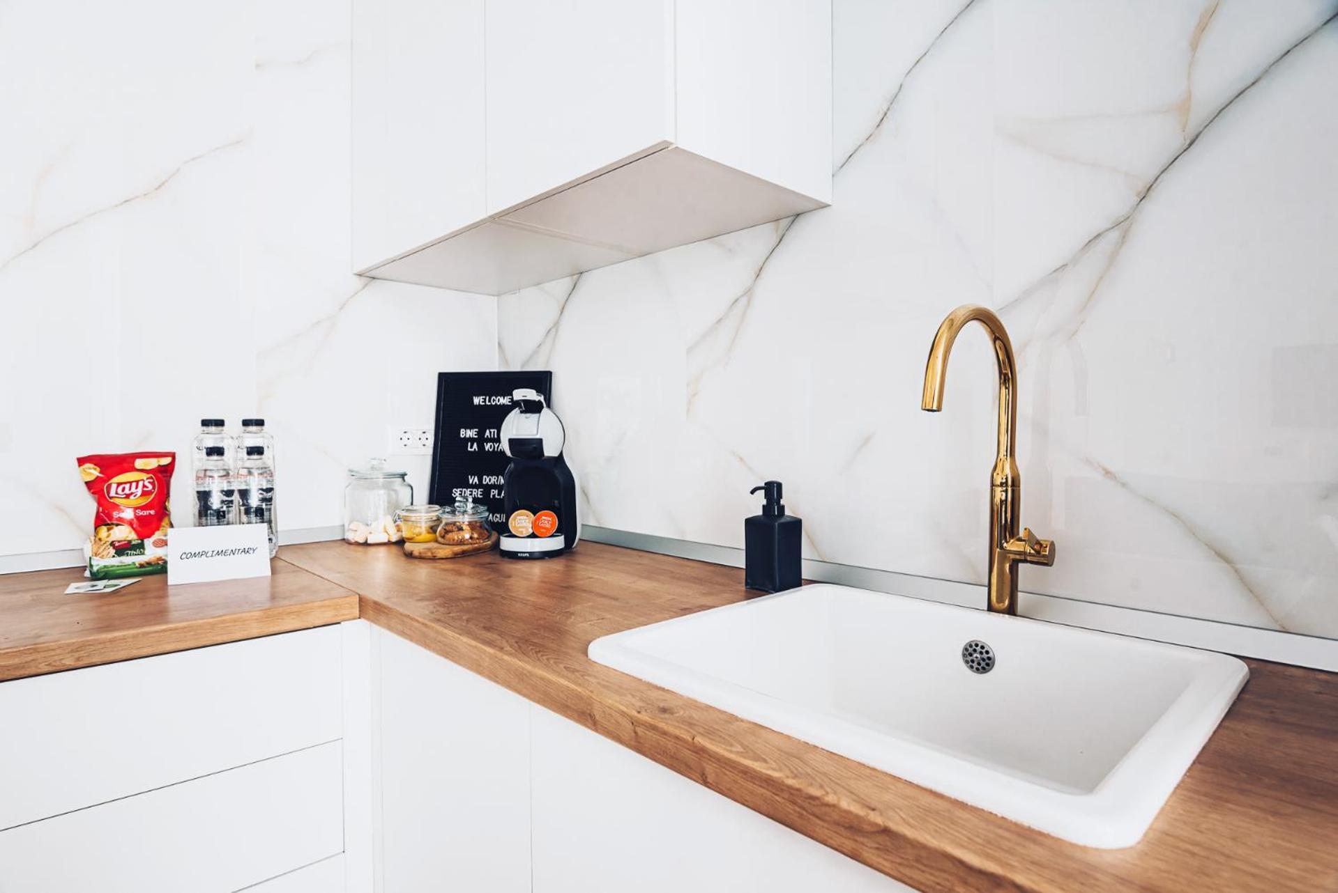 Voya Nordic Apartment-A Luxury Oasis In The Old Town ブラショフ エクステリア 写真